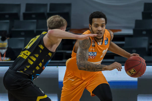 更为他们未 更为他们未